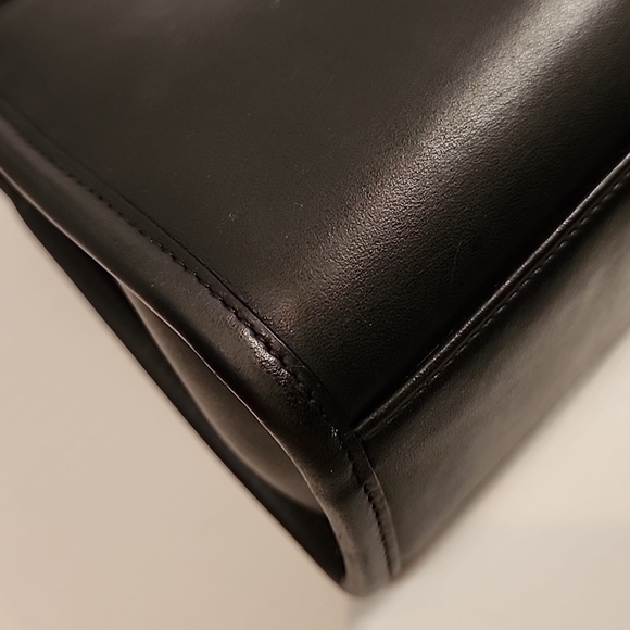 Sold Vintage Coach Regina #9983 - Picture 13 of 17